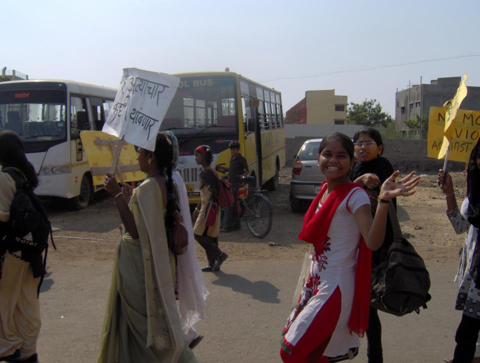 Tanzen von nun an für sich selbst / Sister Lucy und ihr Frauen-Projekt „Maher“